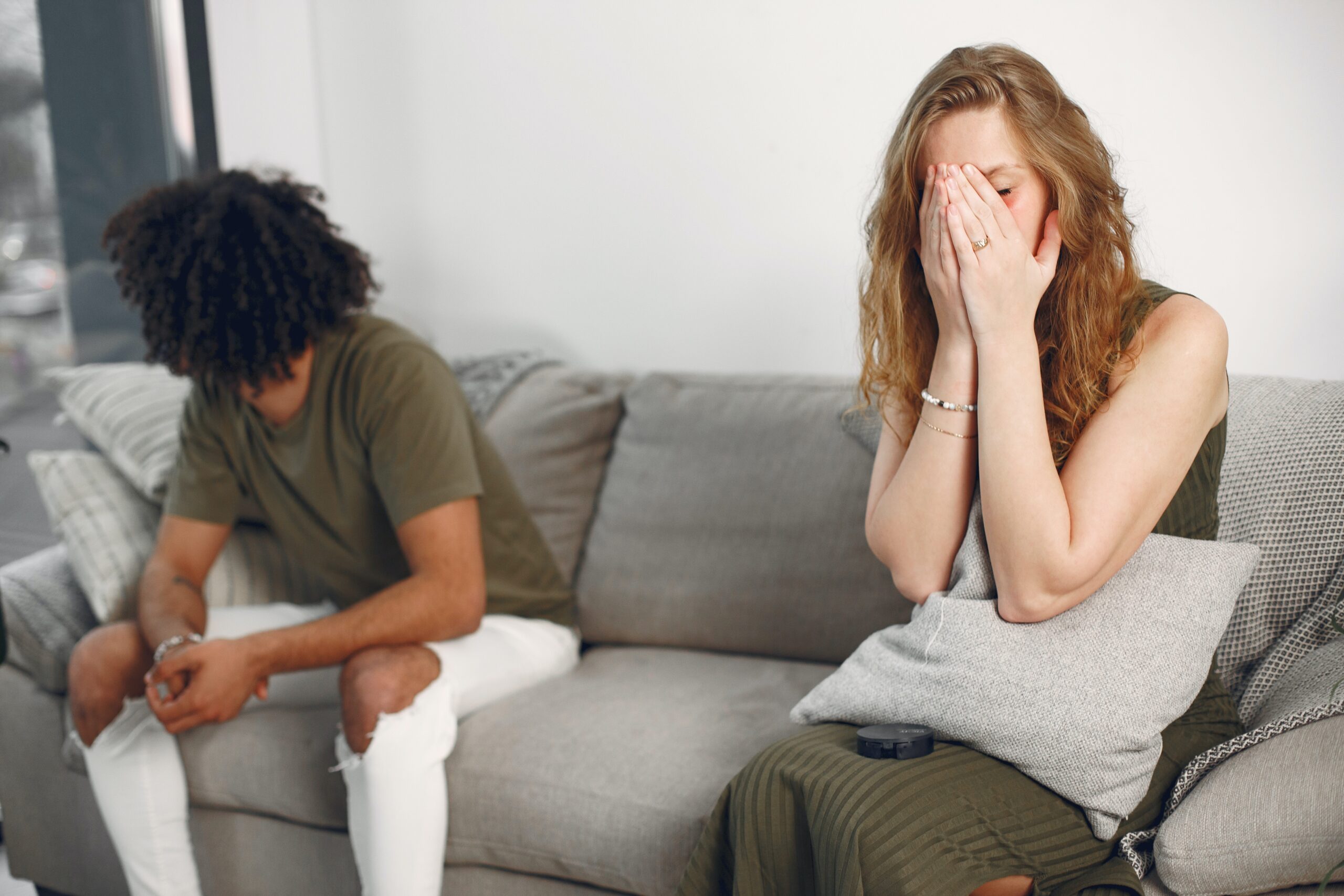 Understanding Emotionally Unavailable Partners: How to Navigate a Challenging Relationship